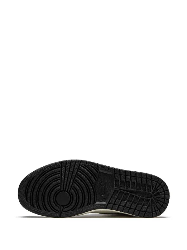 Nike Air Jordan 1 Retro High - Dark Mocha