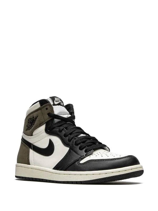 Nike Air Jordan 1 Retro High - Dark Mocha