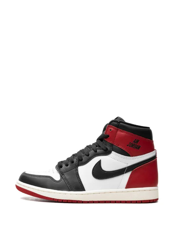 Nike Air Jordan 1 Retro Black Toe